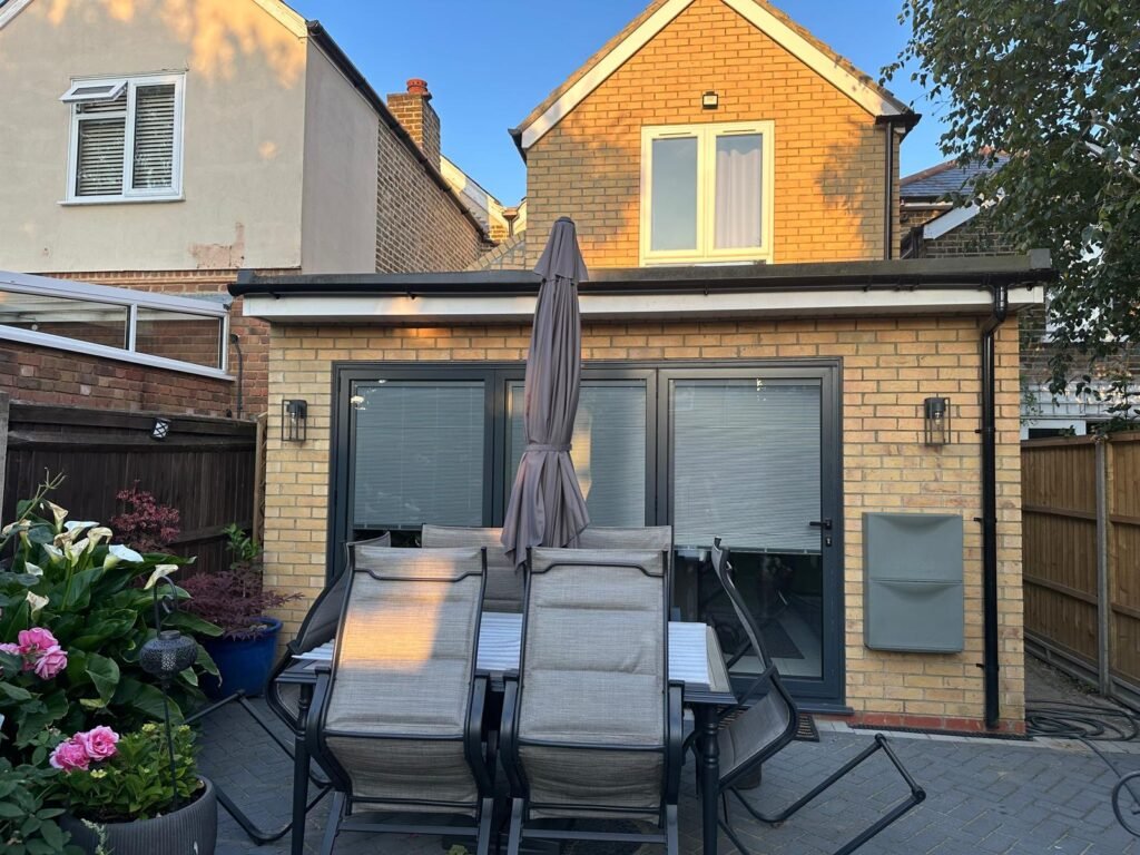 fruen-road-feltham